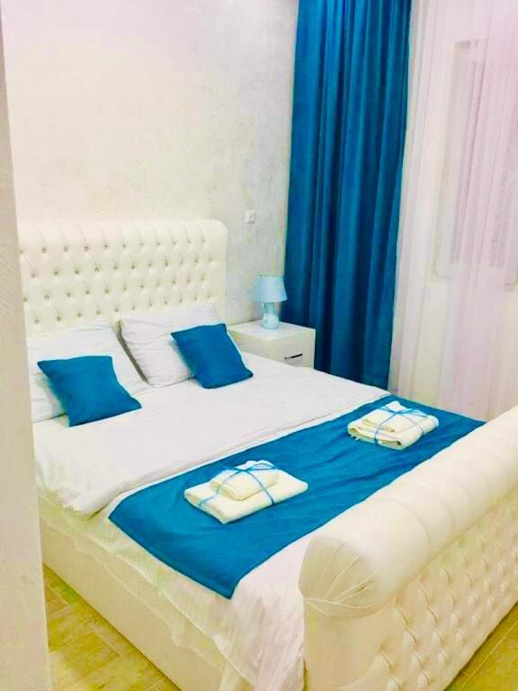 Nikas Guest House Batumi Exterior photo